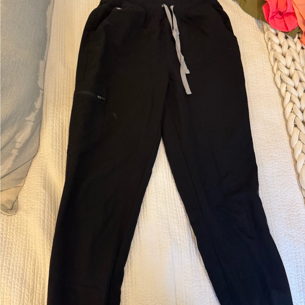 Figs Black Elastic Waist Joggers